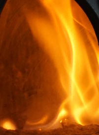 Eine offene Flamme im Innenraum erlischt in der Regel schnell wegen Sauerstoffmangel. Eine offene Flamme im Innenraum erlischt in der Regel schnell wegen Sauerstoffmangel.